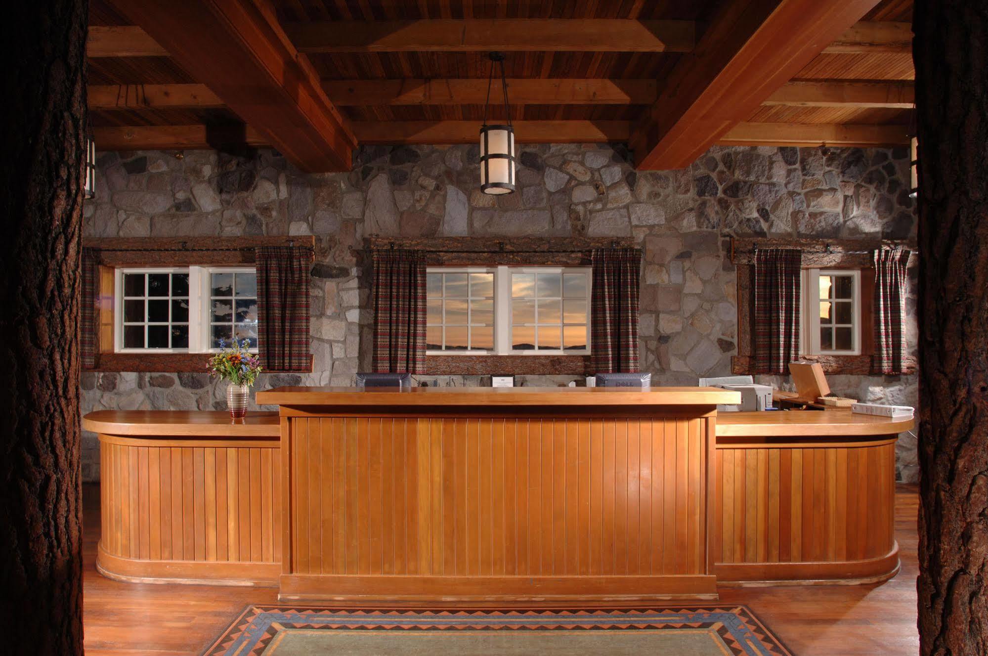 Crater Lake Lodge Chemult Exteriör bild